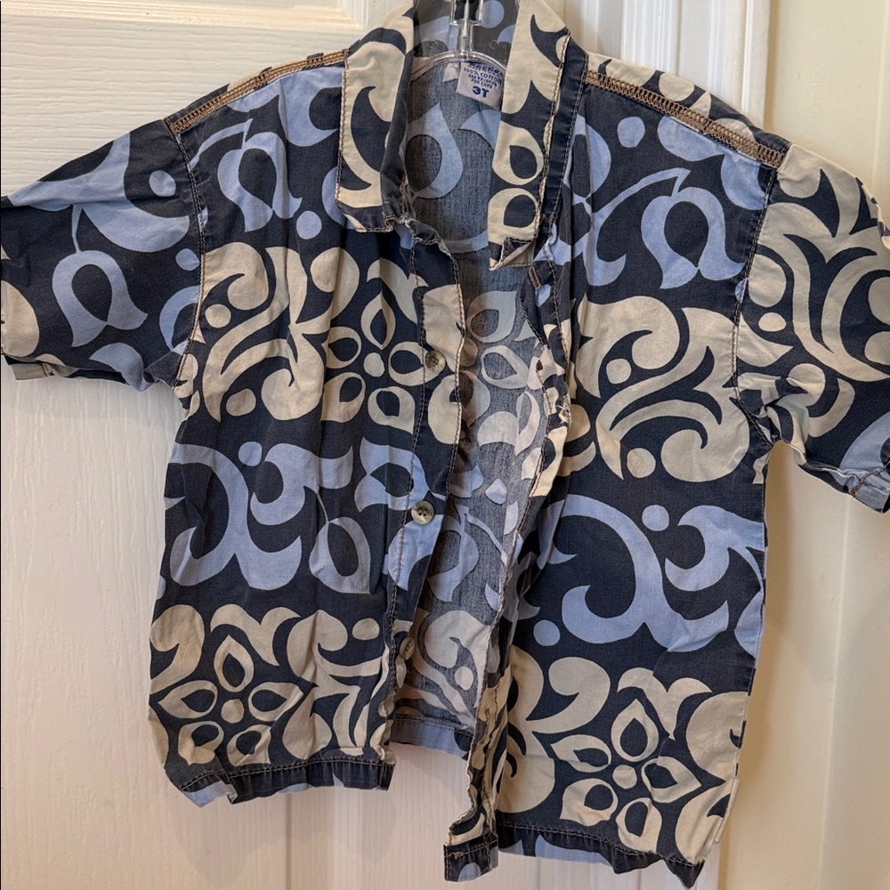 Charlie Rocket Blue and Cream Graphic Shirt